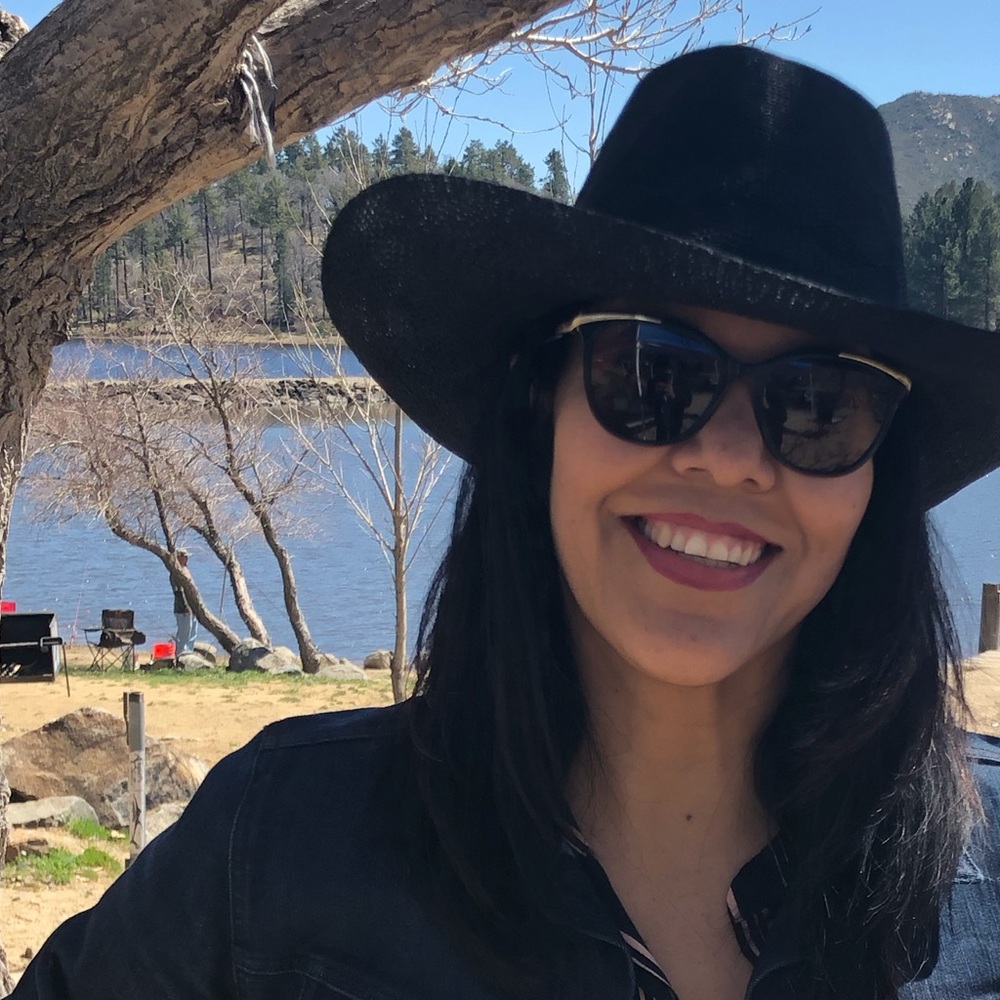 Meet your Posher, Cristina